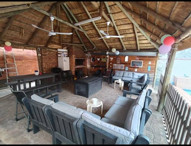 5 BEDROOM HOUSE FOR SALE IN SELECTION PARK